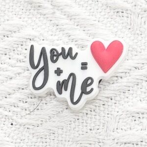 5/$15 MUST BUNDLE CROCS White and Red Heart Charm